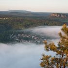 Blick vom Lilienstein zum Pfaffenstein in der Morgensonne 05:17