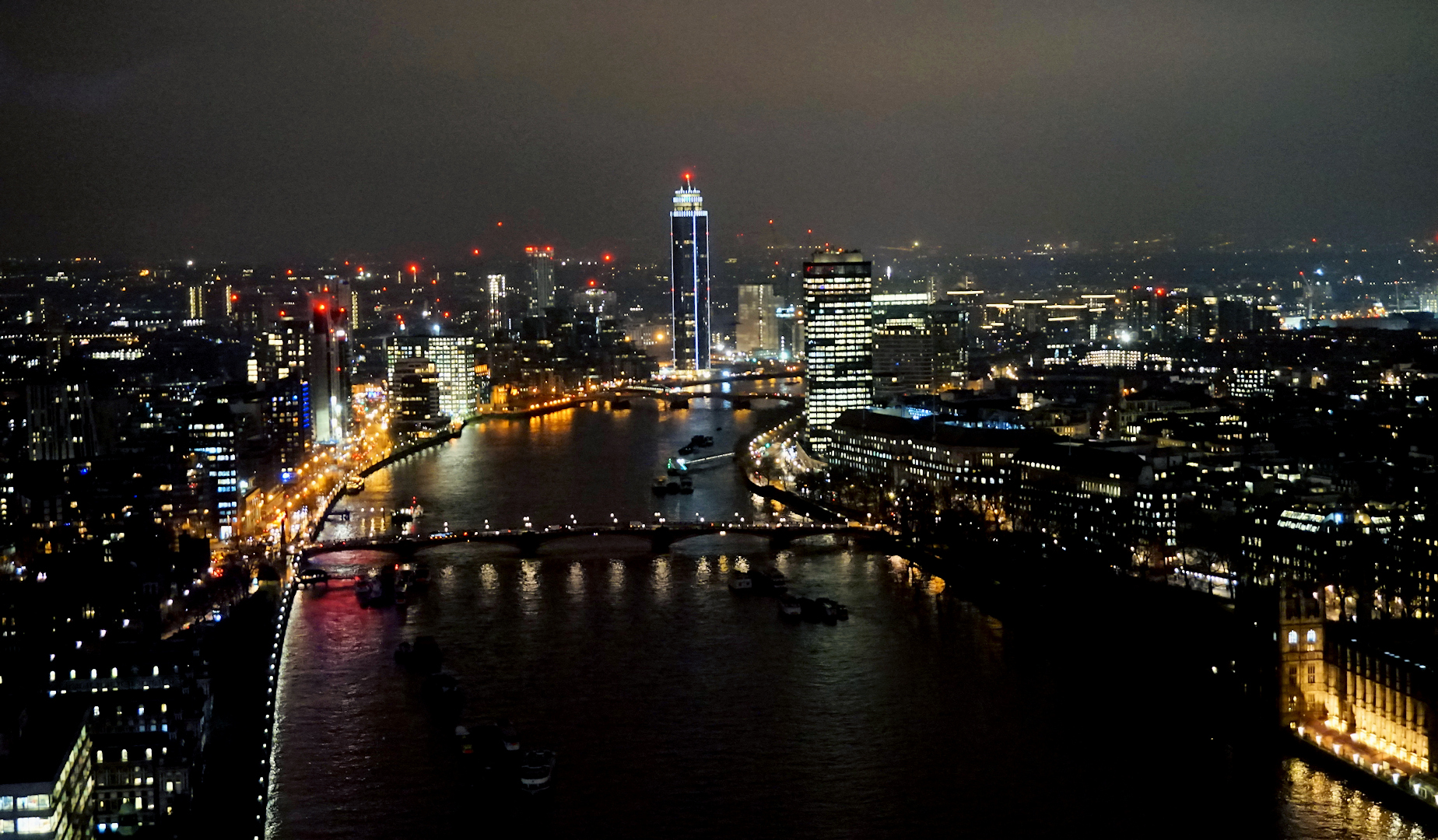 Blick vom London Eye ...