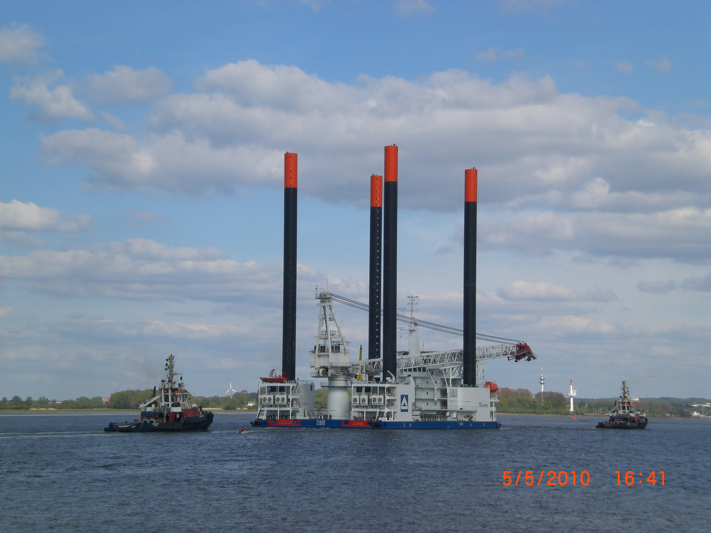 Blick vom Lühe Anleger auf die Elbe