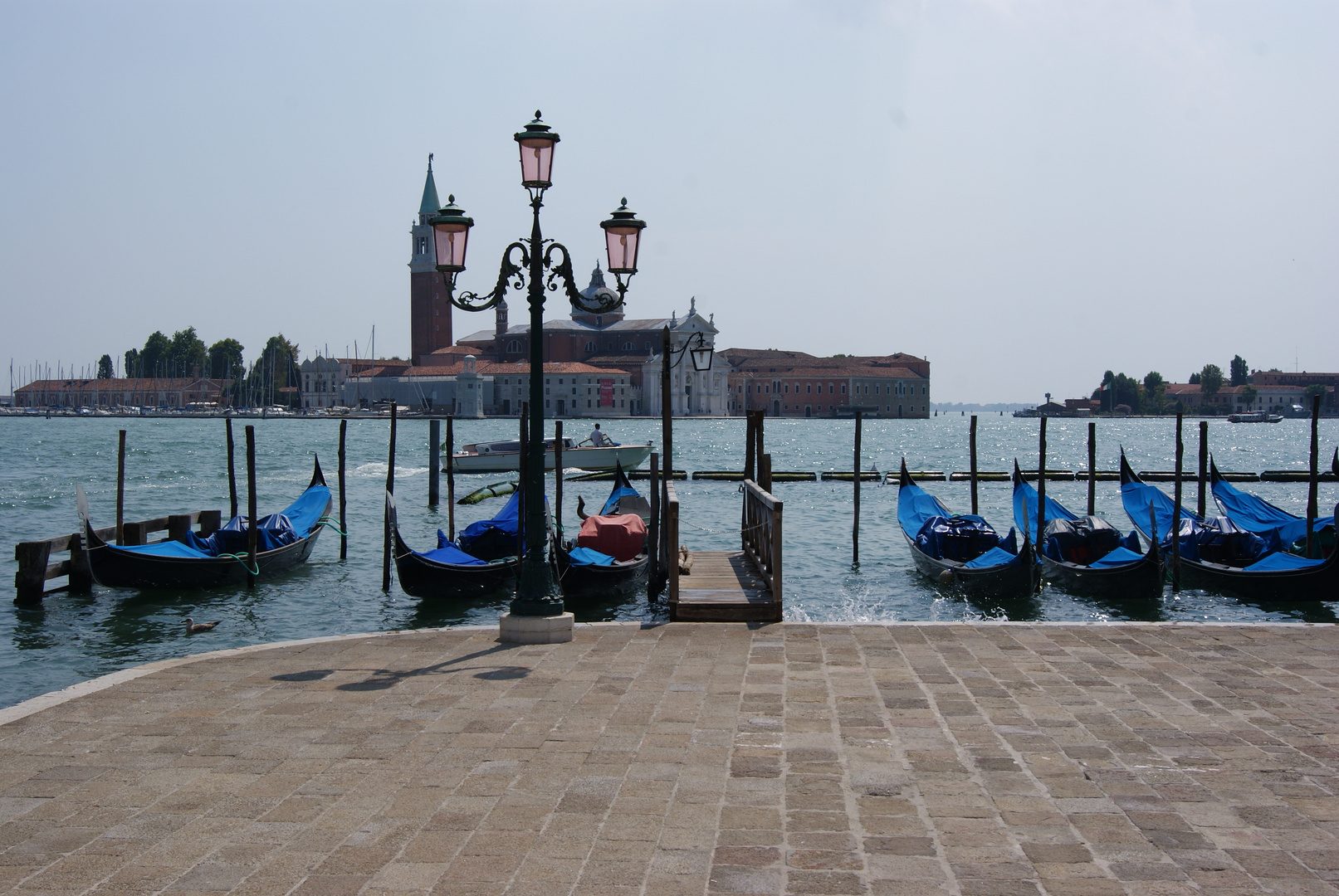 Blick vom Markusplatz aufs Meer