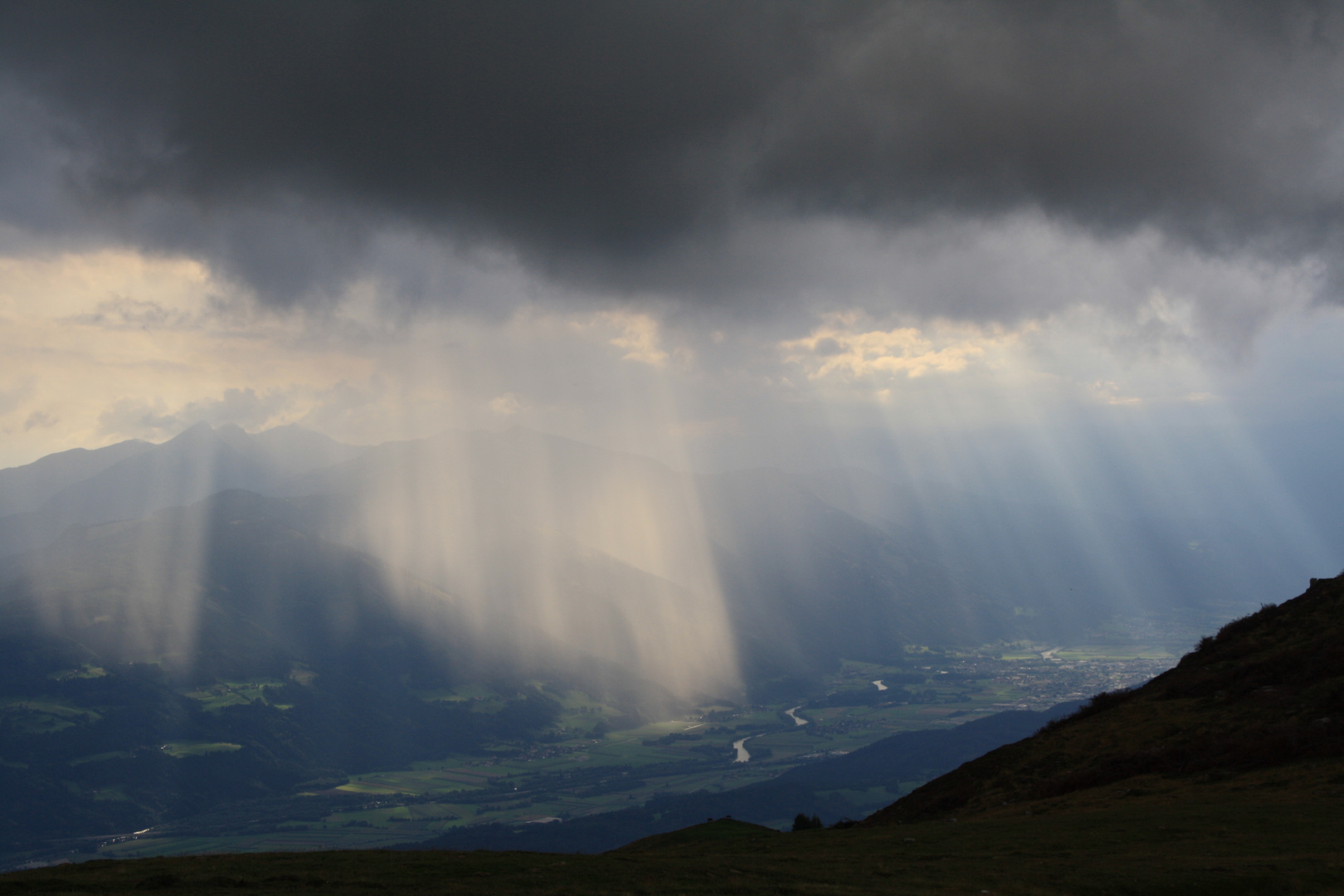 Blick vom Mirnock ins Drautal