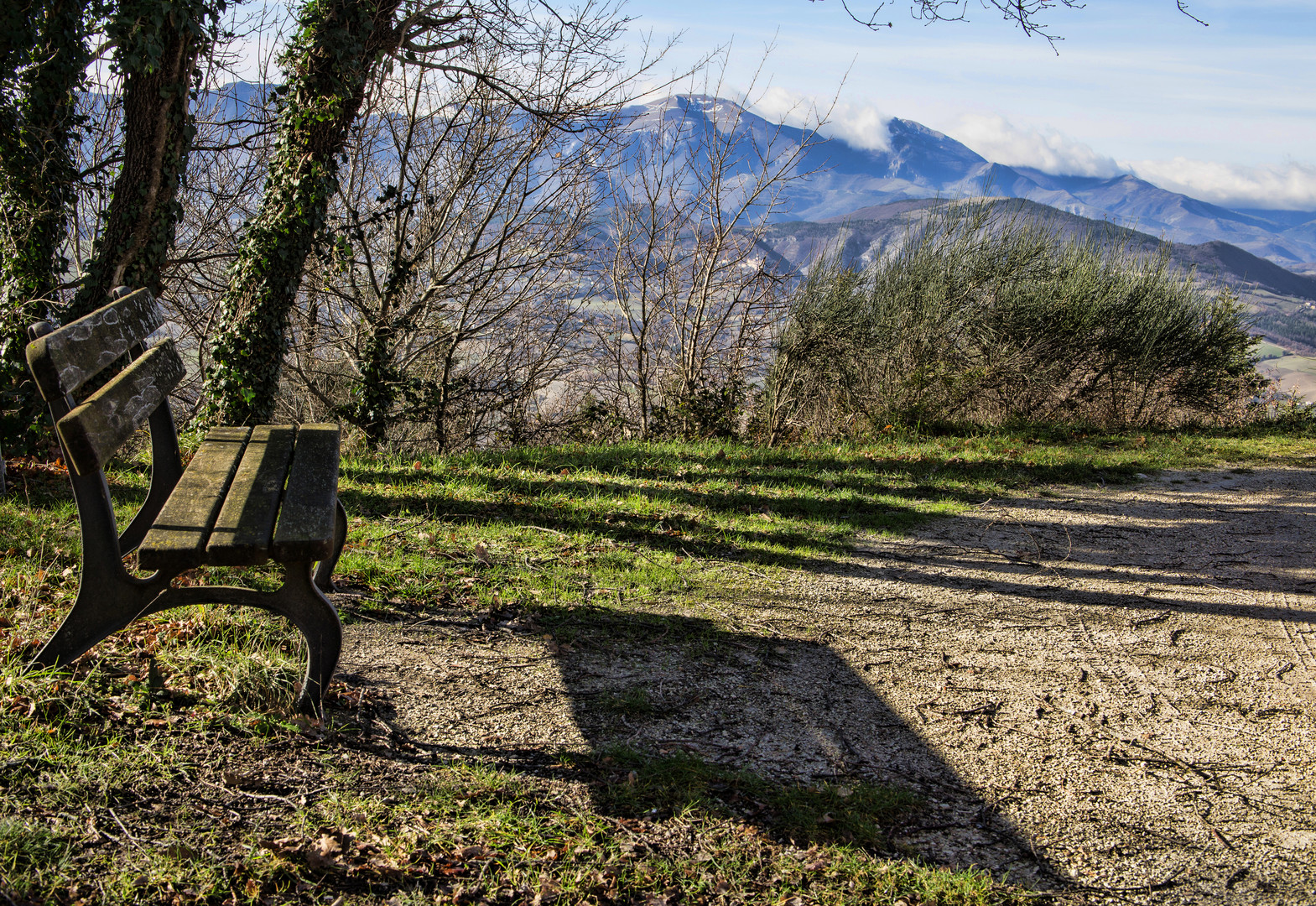 Blick vom Monte Sant'Angelo - bei Arcevia - Provinz Ancona-