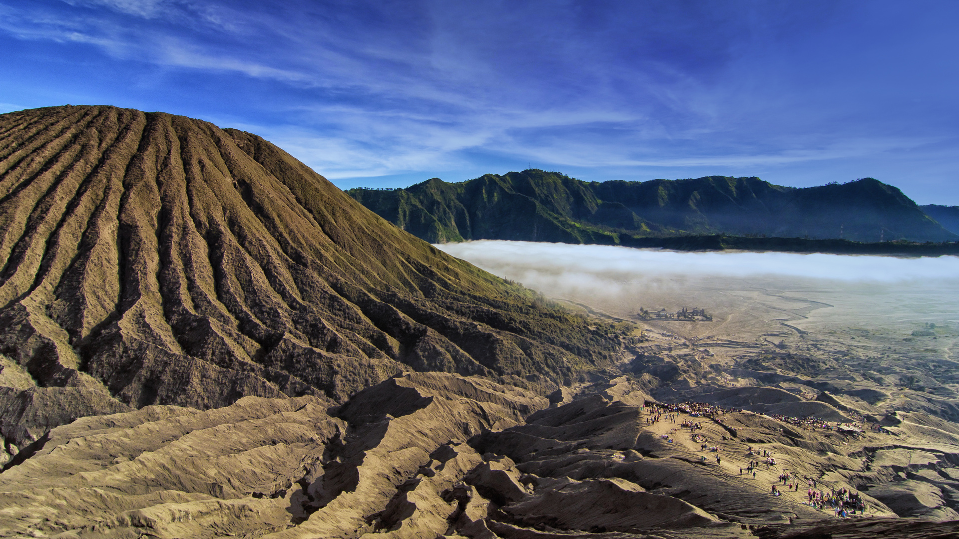 Blick vom Mount Bromo zum Mount Batok