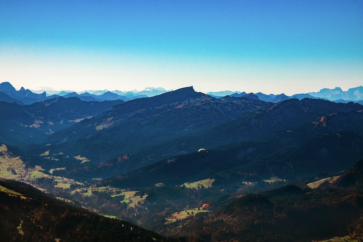 Blick vom Nebelhorn ins Allgäu und weiter