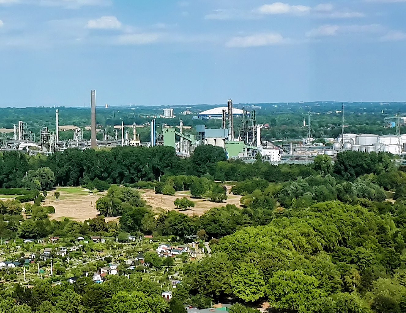 Blick vom Nordsternturm auf die Veltins Arena in Gelsenkirchen