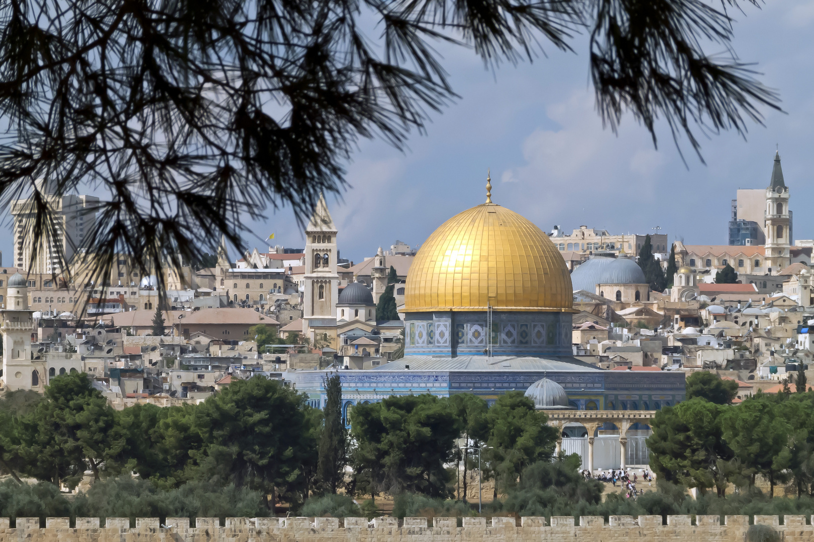 Blick vom Ölberg auf Jerusalem mit dem Felsendom