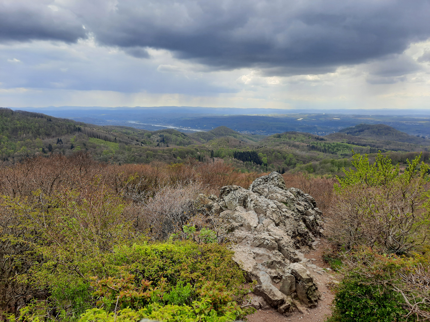 Blick vom Ölberg bei Königswinter (461 m hoch)