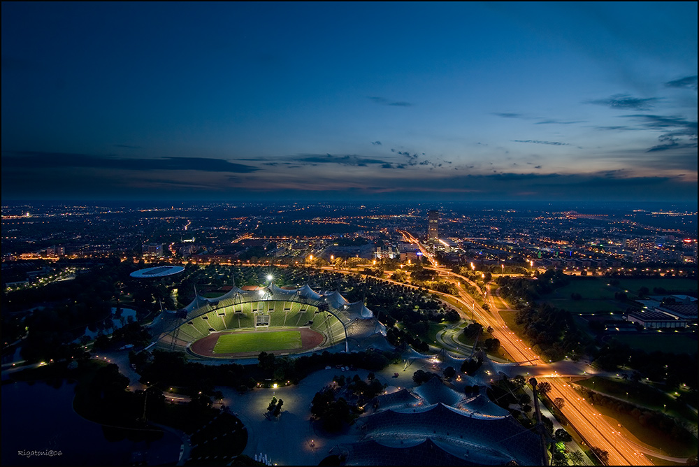 Blick vom Olympiaturm München aus 185m Höhe !!