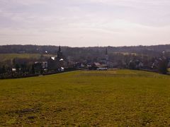 Blick vom Passionskreuz auf Düssel (2)