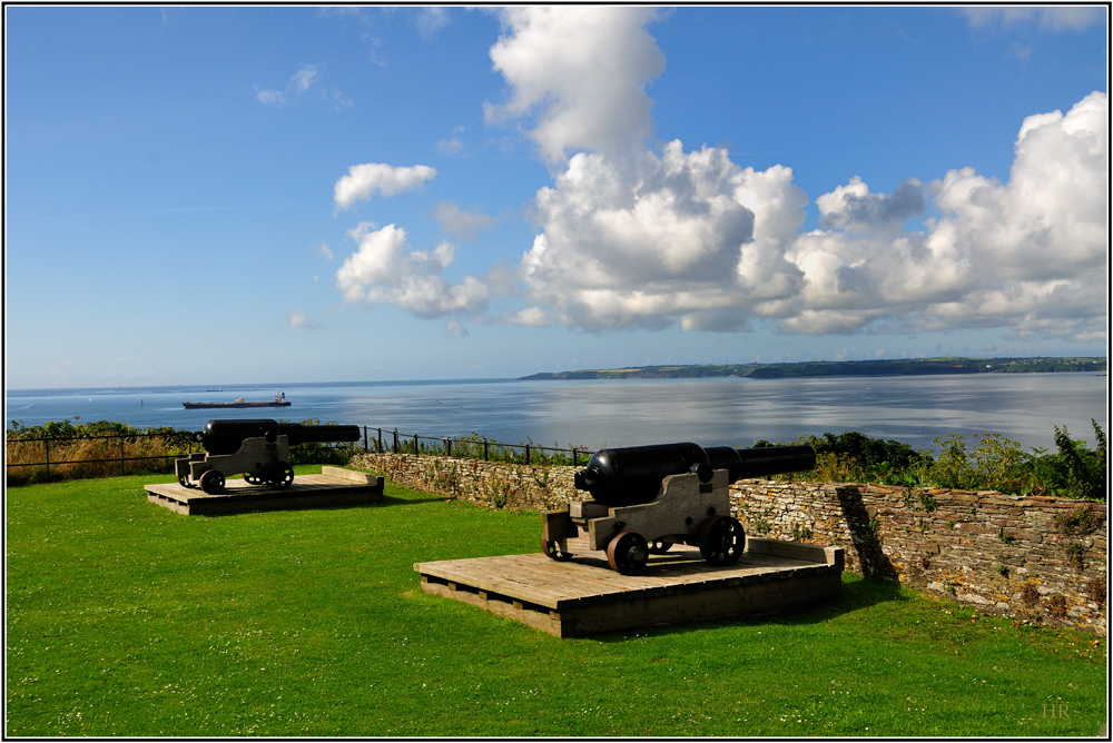 Blick vom Pendennis Castle / Südengland / Cornwall auf die Weiten des Meeres. 2