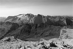 Blick vom Pitz Boe zur Königin der Dolomiten, Marmolada