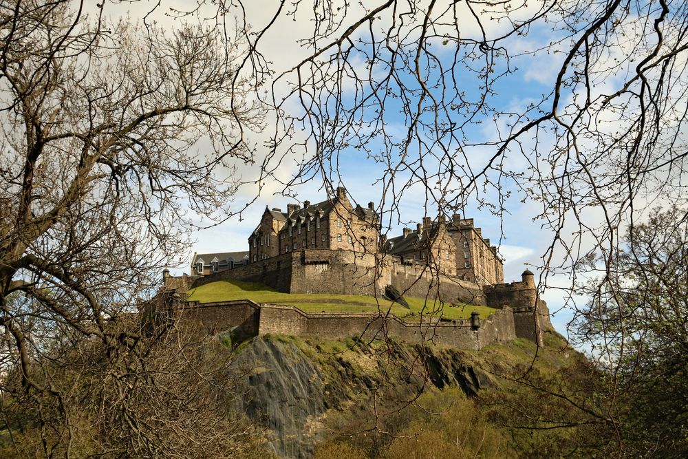 Blick vom Princes Street Garden auf ...