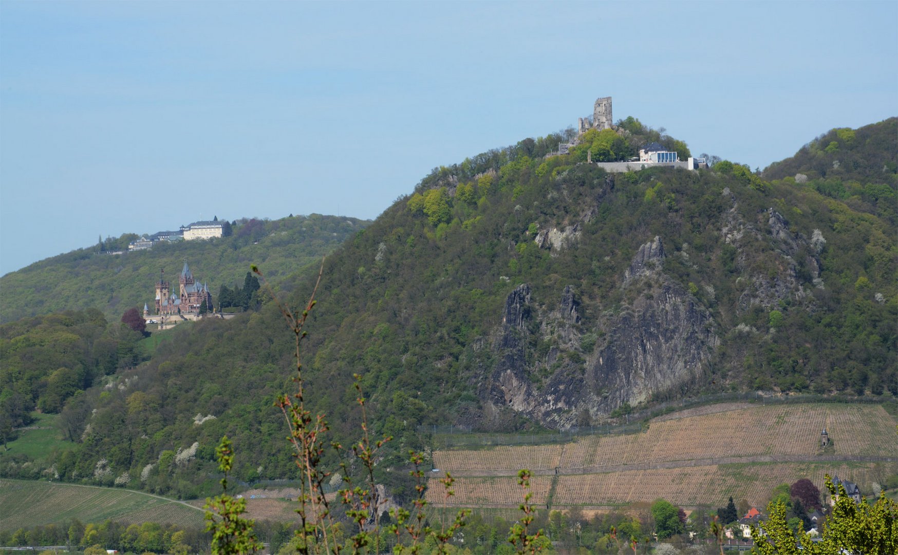 Blick vom Rolandsbogen auf das Siebengebirge