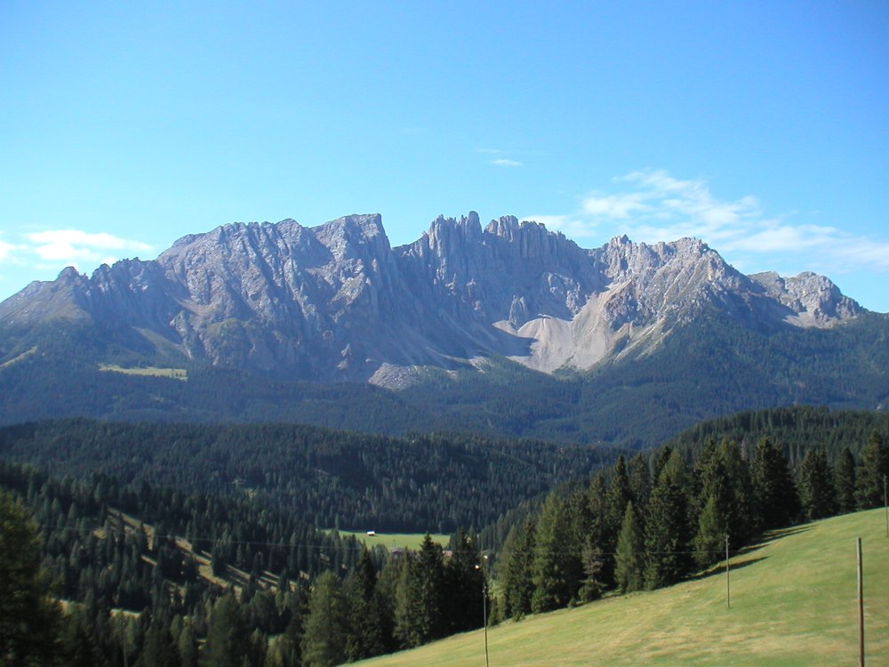 Blick vom Rosengarten zum Latemar