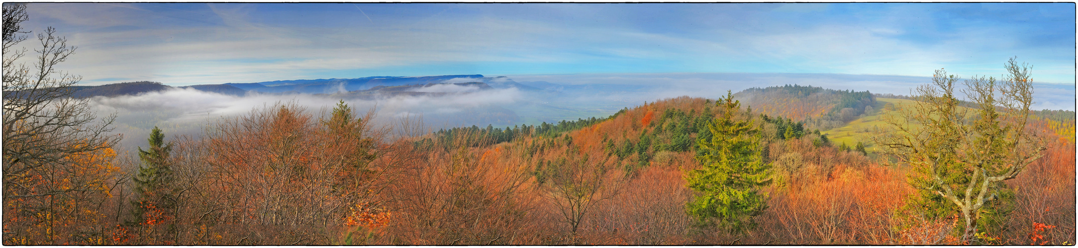 Blick vom Roßberg zum Albtrauf