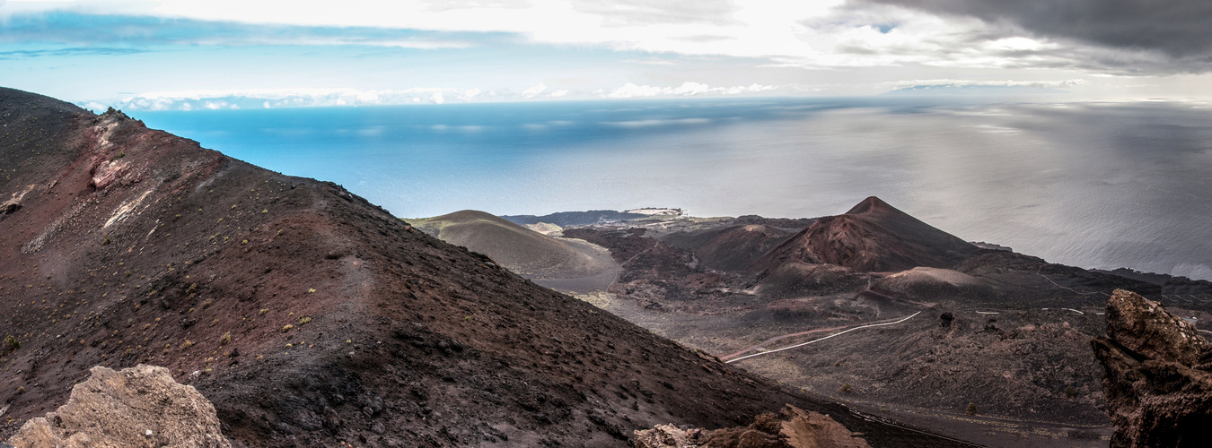 Blick vom San Antonio auf den Volcan Teneguya und Las Salinas