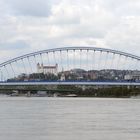 Blick vom Schiff auf Bratislava 