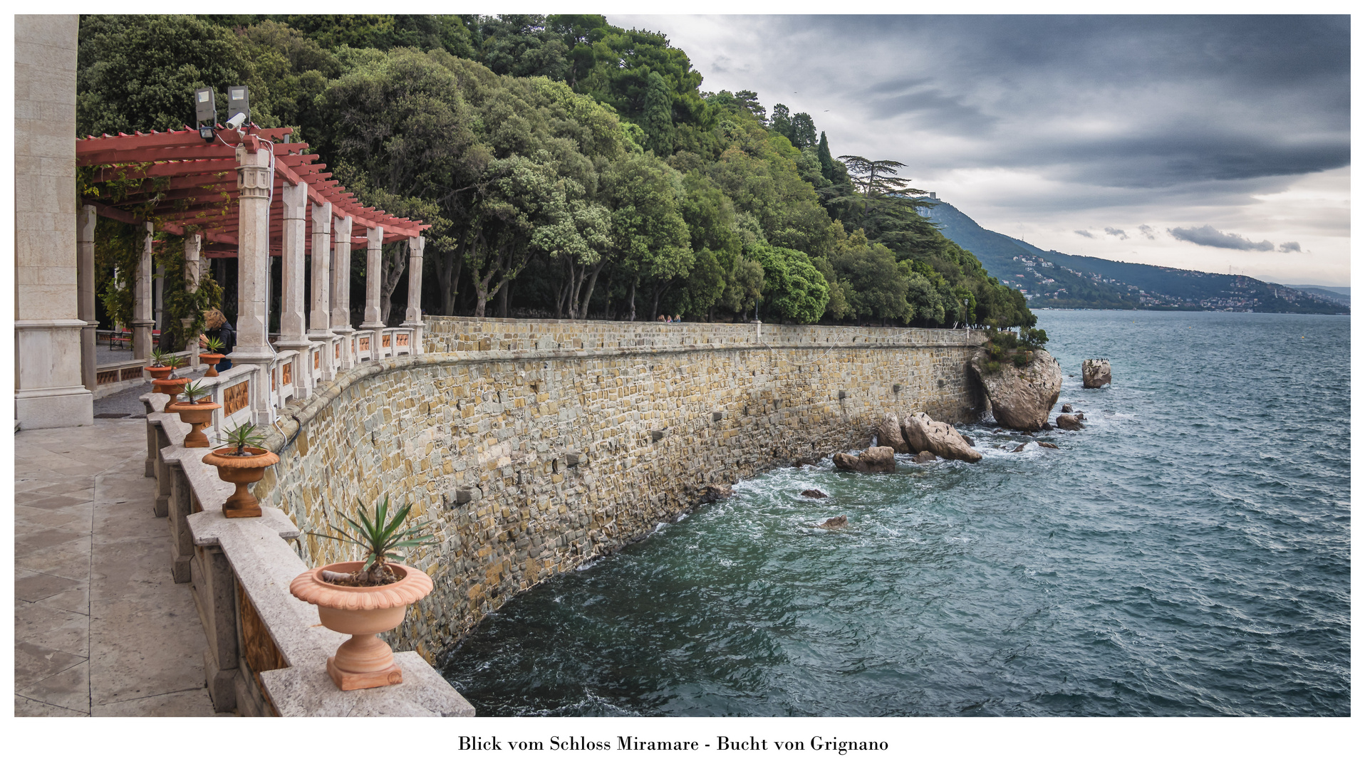 Blick vom Schloss Miramare