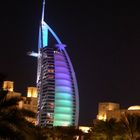 Blick vom Souk Madinat Jumeirah auf´s Burj al Arab