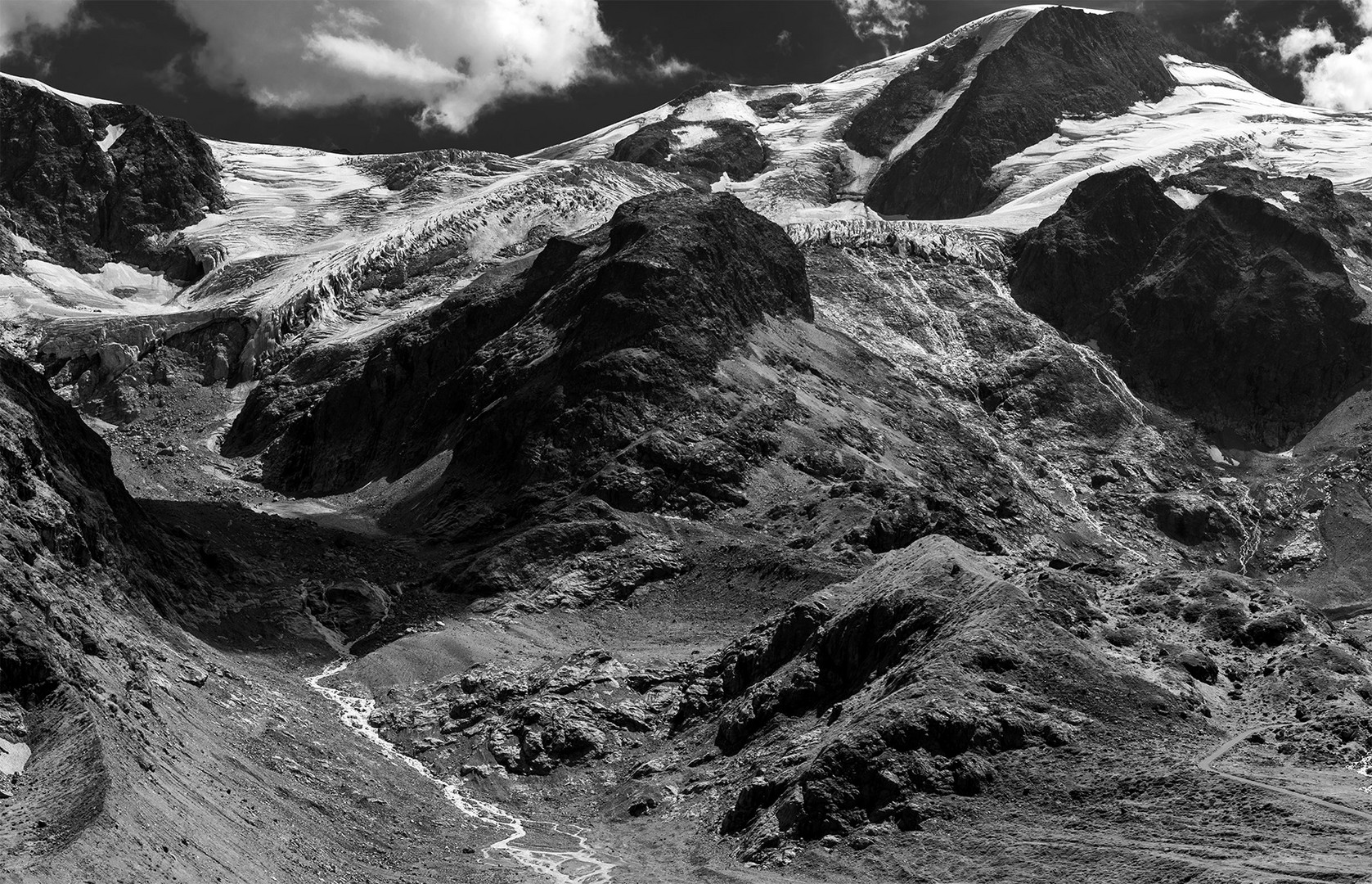 Blick vom Sustenpass zum Steingletscher