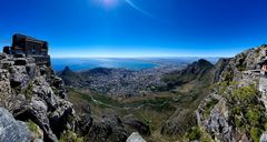 Blick vom Tafelberg auf Kapstadt