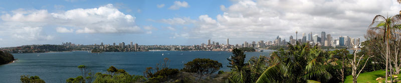 Blick vom Taronga-Zoo auf die City