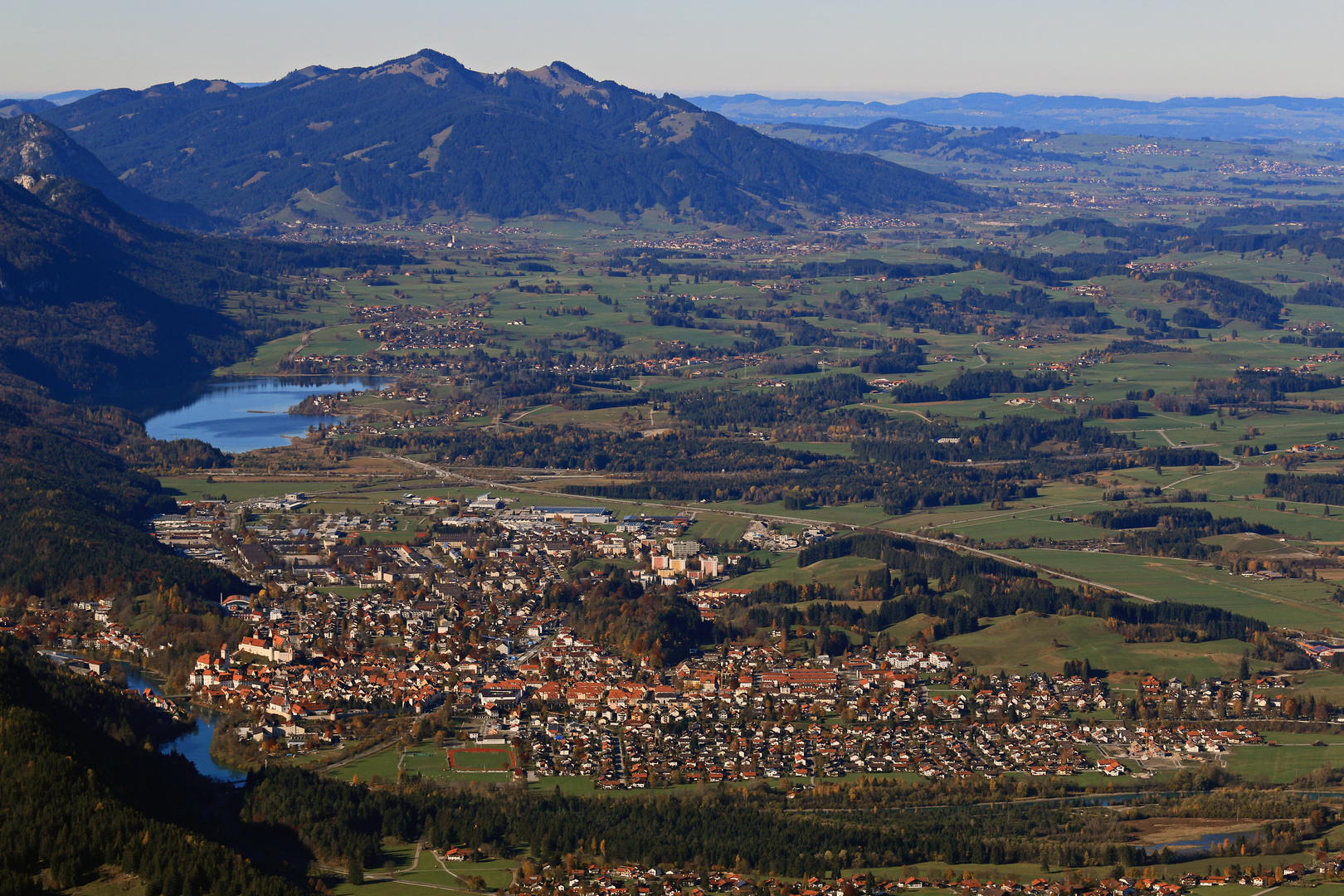 Blick vom Tegelberg auf Füssen