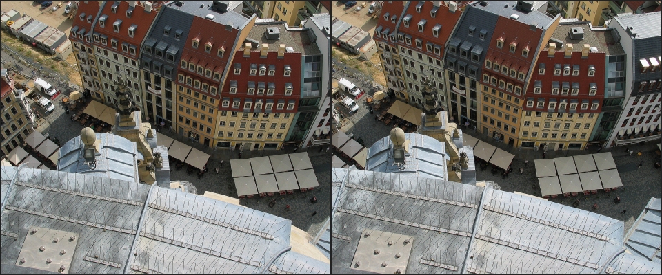 Blick vom Turm der Dresdener Frauenkirche (3D-Kreuzblick)