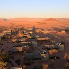 Blick vom Turm der Sossusvlei Lodge über den Namib Naukluft Park