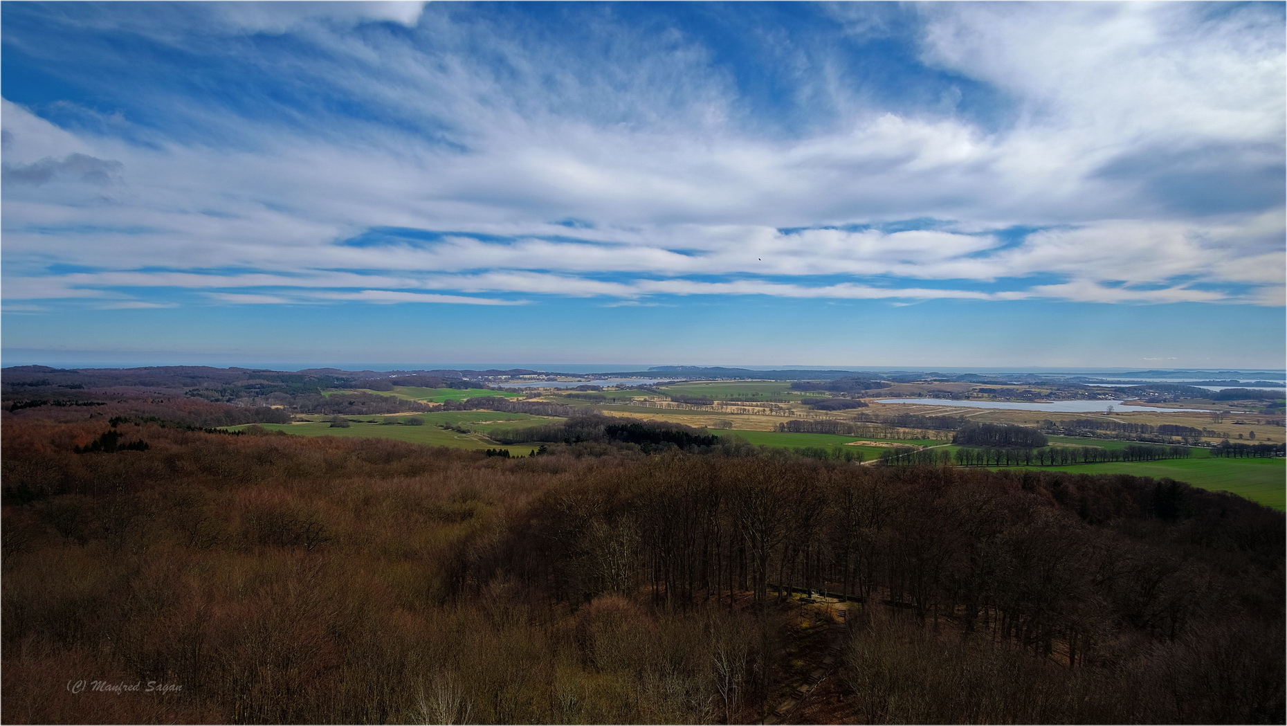 Blick vom Turm des Jagdschlosses Granitz über den östlichen Teil der Insel Rügen