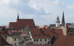 Blick vom Turmstübchen der Lateinschule der Neustadt aus über die Dächer der alten