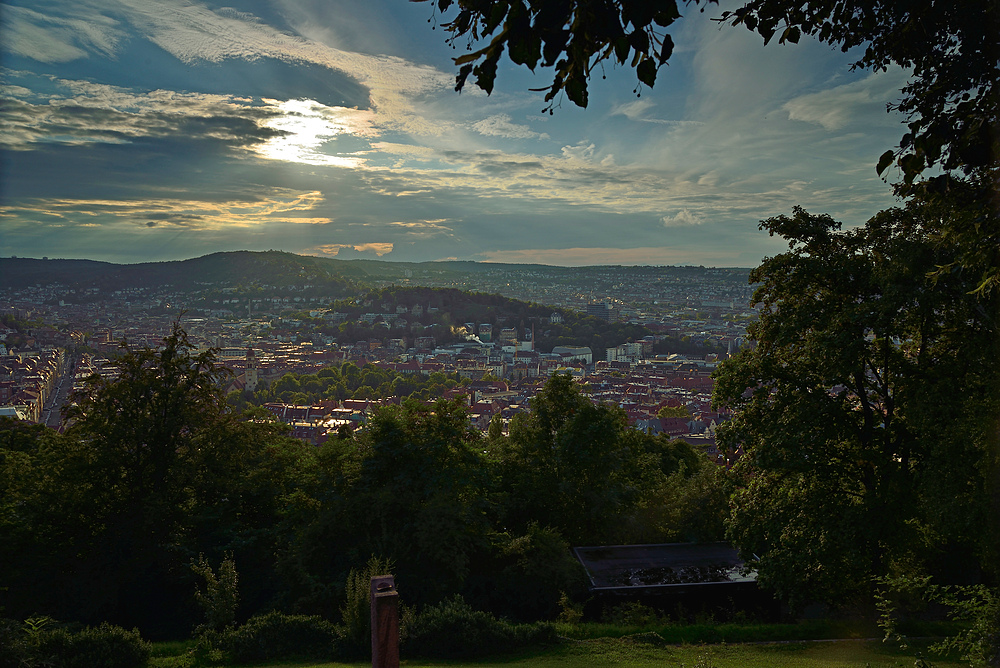 Blick vom Weisenburgpark auf Stuttgart