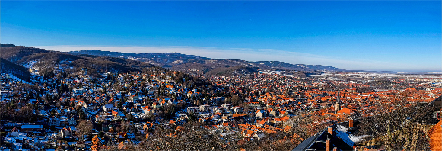Blick vom Wernigeröder Schloss auf die "Bunte Stadt am Harz"!