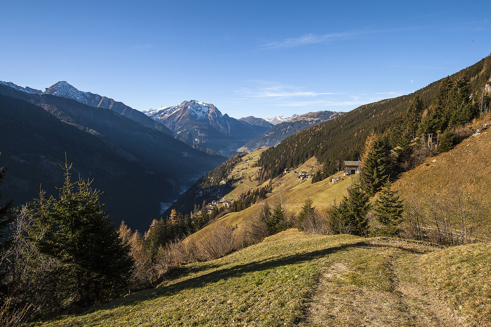 Blick vom Zillergrund ins Tuxertal