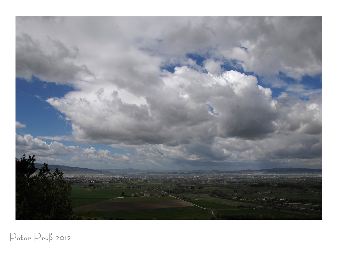 Blick von Assisi in die Ebene