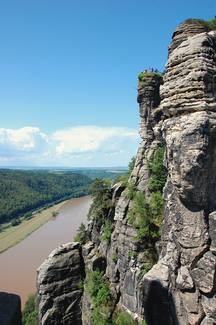 Blick von Basteifelsen auf die Elbe