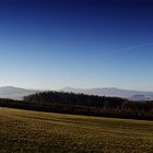 Blick von den Leutersdorfer Windmühlen ins Zittauer Gebirge