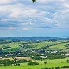 Blick von den Orgelpfeifen in Richtung Butterfässer