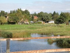 Blick von der alten Bahnbrücke auf Barth-Vogelsang