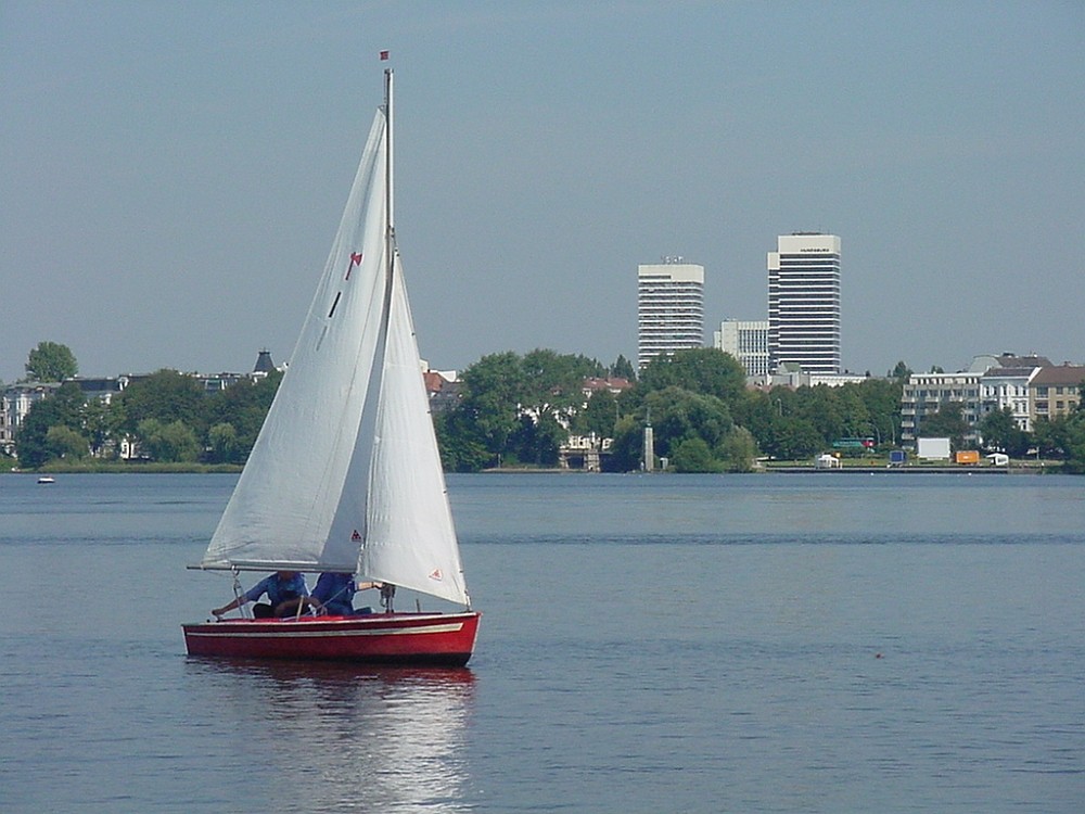 Blick von der Außenalster (Hamburg) auf Uhlenhorst