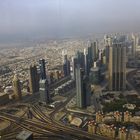 Blick von der Aussichtsplattform des Burj Khalifa auf die Skyline von Dubai (3)