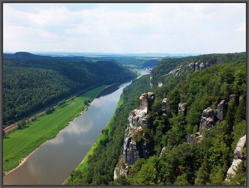 Blick von der Bastei auf die Elbe