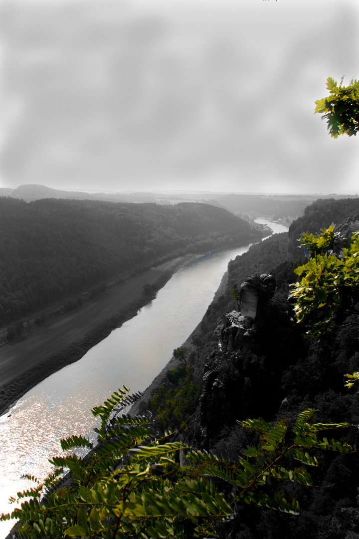 Blick von der Bastei im Elbsandsteingebirge