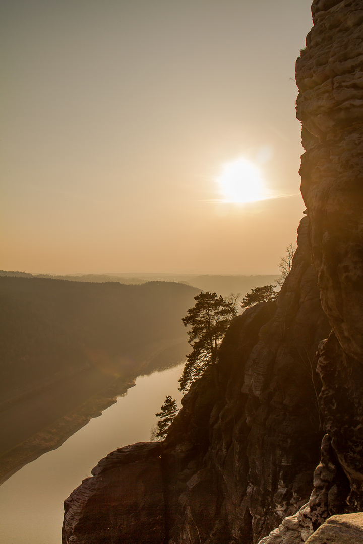 Blick von der Bastei nach Stadt Wählen, sächsische Schweiz