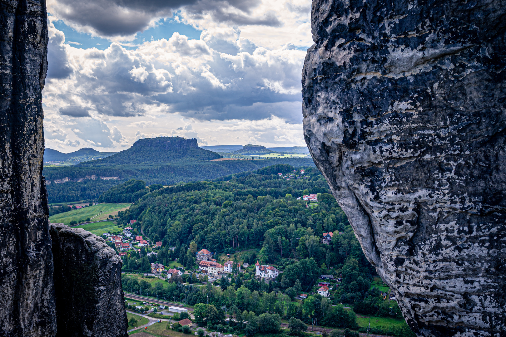 Blick von der Basteibrücke - Aug 2020