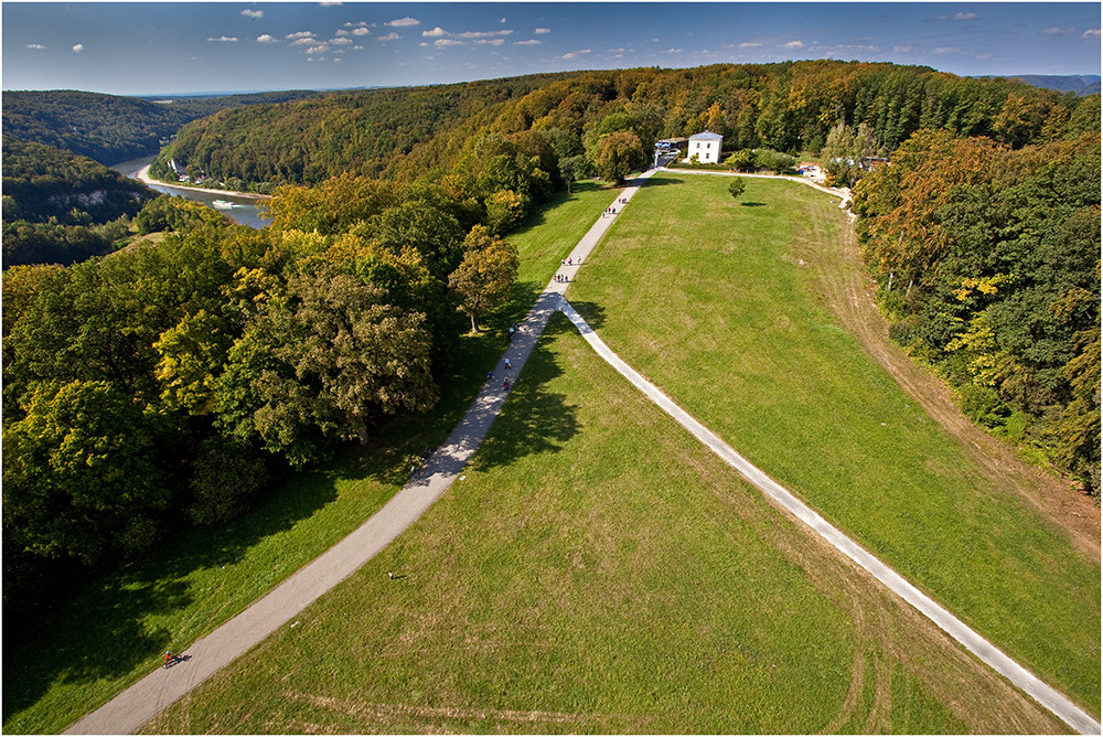 Blick von der Befreiungshalle in Kelheim...