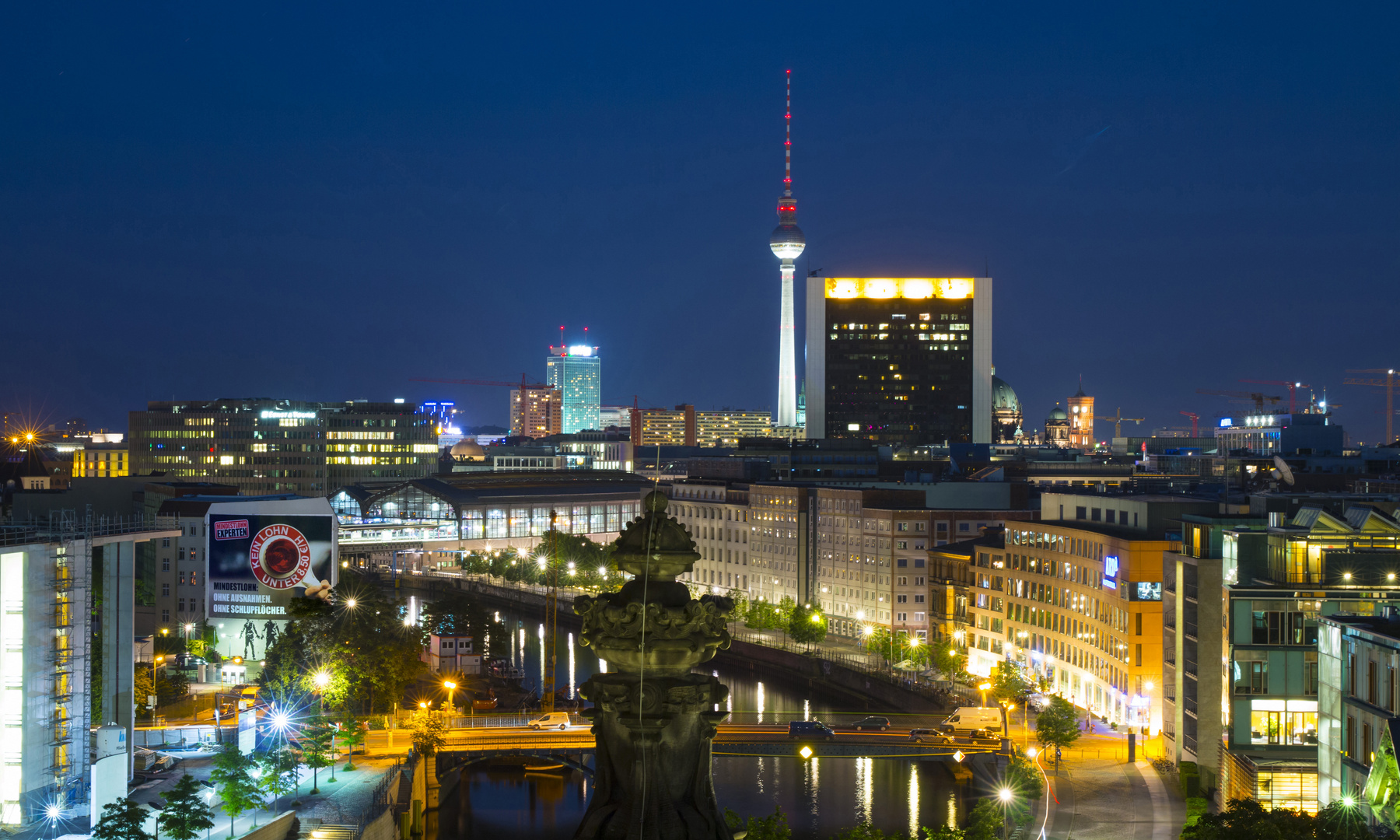 Blick von der Besucherterasse des Reichstags Berlin.....