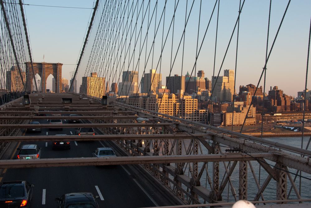 Blick von der Brooklynbridge in der Abendsonne