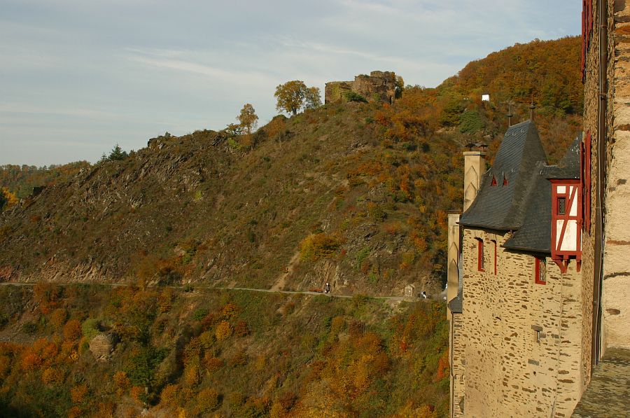 Blick von der Burg Eltz in Münstermaifeld