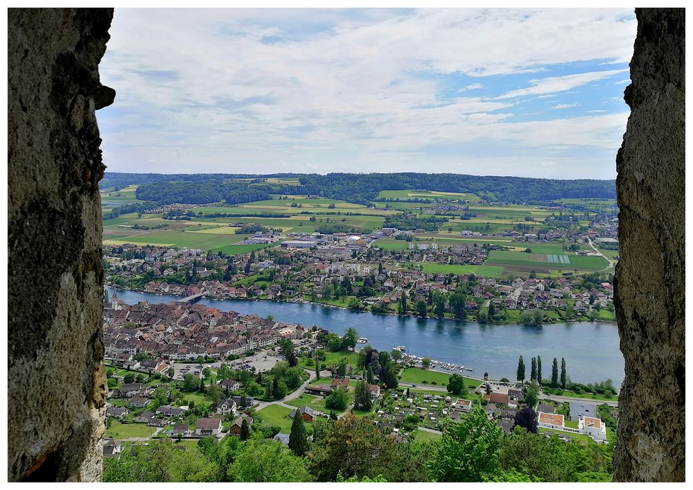 Blick von der Burg Hohenklingen auf Stein am Rhein